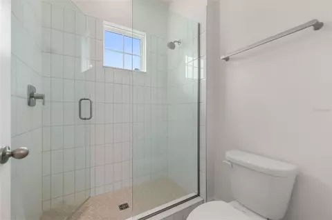 Bath - 14360 Crest Palm Ave, Windermere, FL 34786 photo 7 of 8