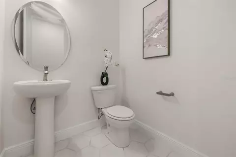 Bath - 14360 Crest Palm Ave, Windermere, FL 34786 photo 4 of 8