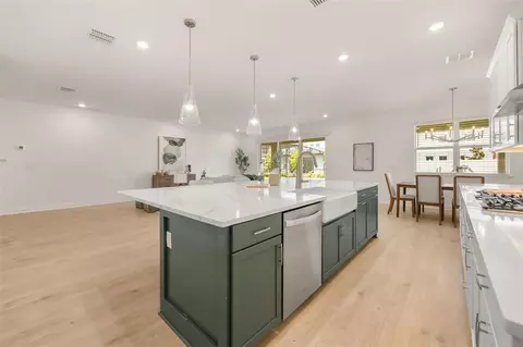 Kitchen - 14360 Crest Palm Ave, Windermere, FL 34786 photo 4 of 4
