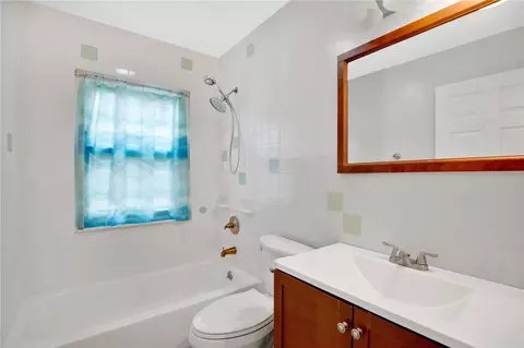 Bath - 2519 Unity Tree Dr, Edgewater, FL 32141 photo 2 of 2
