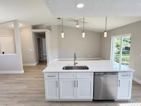 Kitchen - 10814 Crescendo Loop, Clermont, FL 34711 photo 3 of 4