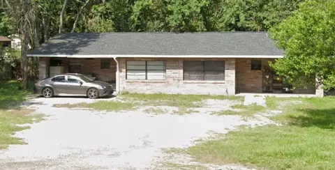 2558 N County Rd #470, Lake Panasoffkee, FL 33538