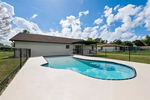 Exterior - 1192 Liza St, Saint Cloud, FL 34771 photo 6 of 11