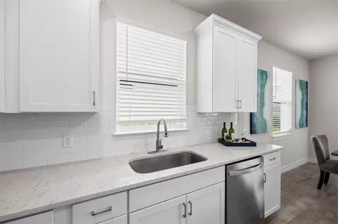 Kitchen - 2731 Forestdale St, Saint Cloud, FL 34771 photo 3 of 5