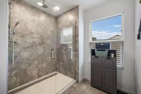 Bath - 535 Darshire Ave, Eustis, FL 32736 photo 2 of 2