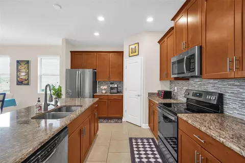 Kitchen - 3130 Dark Sky Dr, Saint Cloud, FL 34773 photo 2 of 3