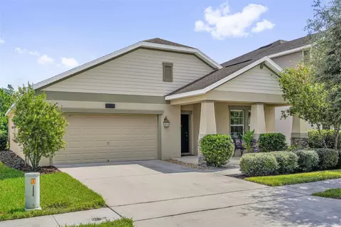 Exterior - 3130 Dark Sky Dr, Saint Cloud, FL 34773 photo 2 of 7