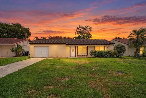 10145 Bluff Ct, Orlando, FL 32821