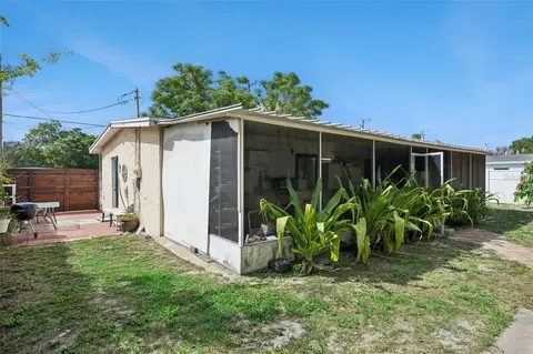 Exterior - 1104 Malcom Rd, Ocoee, FL 34761 photo 5 of 6