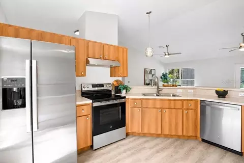 Kitchen - 40621 E 2nd, Umatilla, FL 32784 photo 2 of 2
