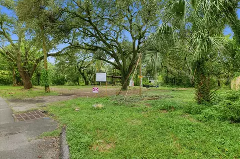 7802 N 12th St, Tampa, FL 33604