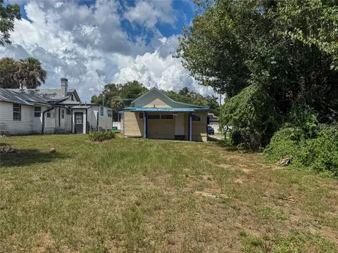 Exterior - 19 N Mary St, Eustis, FL 32726 photo 9 of 12