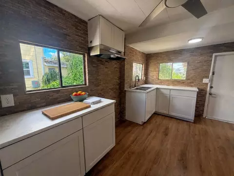 Kitchen - 19 N Mary St, Eustis, FL 32726 photo 5 of 7
