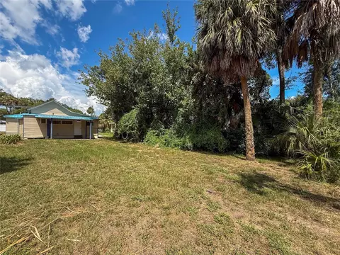 Exterior - 19 N Mary St, Eustis, FL 32726 photo 10 of 12