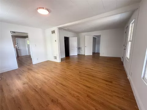 Living - 19 N Mary St, Eustis, FL 32726 photo 8 of 8