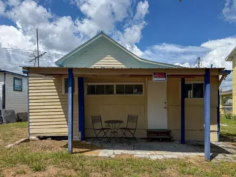 Exterior - 19 N Mary St, Eustis, FL 32726 photo 6 of 12
