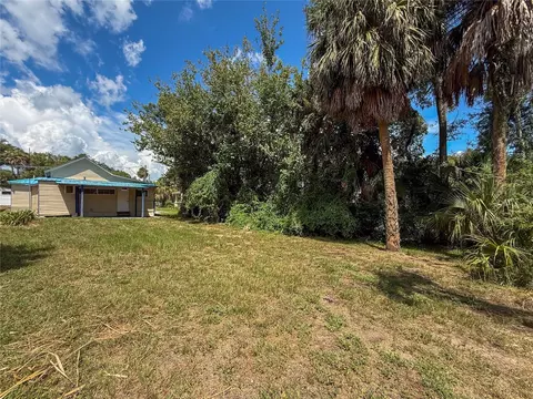 Exterior - 19 N Mary St, Eustis, FL 32726 photo 11 of 12