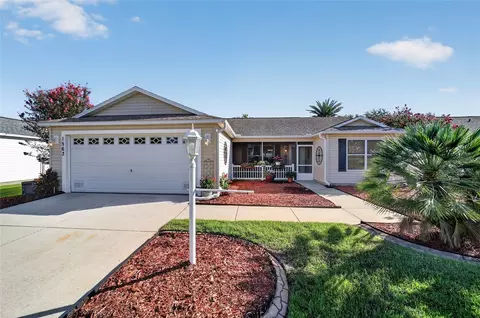 1563 Hollyberry Pl, The Villages, FL 32162