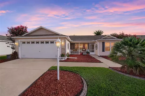 1563 Hollyberry Pl, The Villages, FL 32162