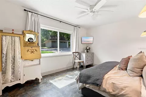Bedroom - 19832 W Eldorado Dr, Eustis, FL 32736 photo 6 of 7