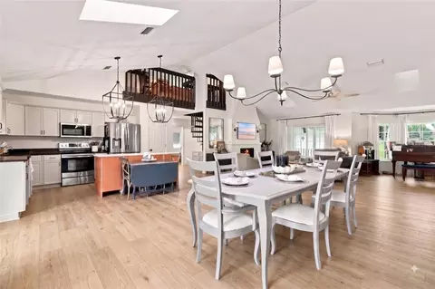 Dining - 19832 W Eldorado Dr, Eustis, FL 32736 photo 4 of 9