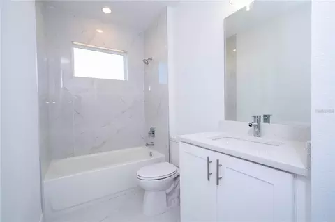Bath - 42021 Tamarac St, Eustis, FL 32736 photo 5 of 6