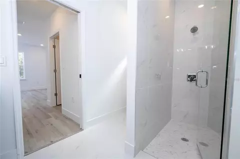 Entry Way - 42021 Tamarac St, Eustis, FL 32736 photo 3 of 4