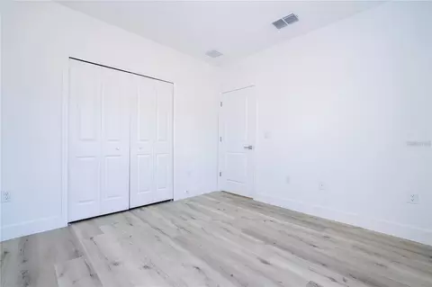 Bedroom - 42021 Tamarac St, Eustis, FL 32736 photo 4 of 8