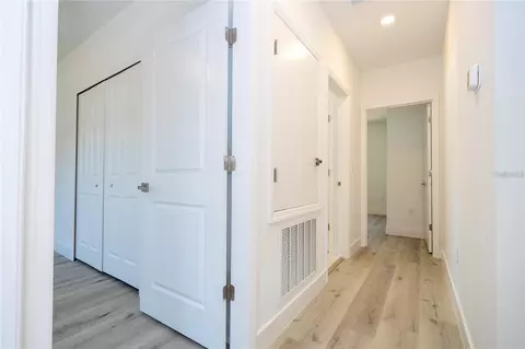 Entry Way - 42021 Tamarac St, Eustis, FL 32736 photo 4 of 4