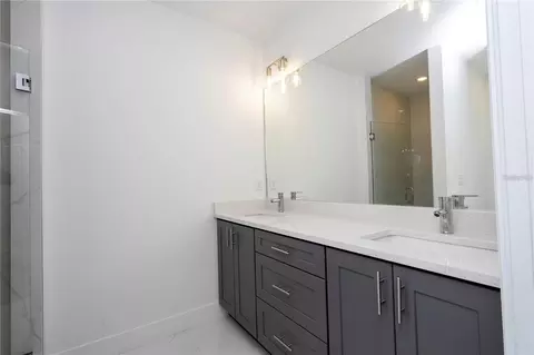 Bath - 42021 Tamarac St, Eustis, FL 32736 photo 1 of 6