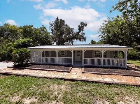 175 Lake Geneva Rd, Geneva, FL 32732