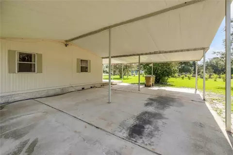Exterior - 41348 Deer St, Eustis, FL 32736 photo 2 of 5