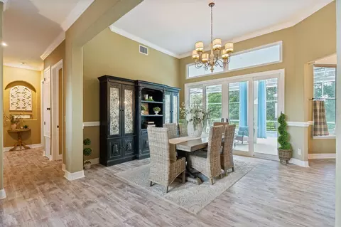 Dining - 4282 Mckinnon Rd, Windermere, FL 34786 photo 2 of 4