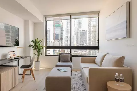 225 N Miami Ave #1407, Miami, FL 33128