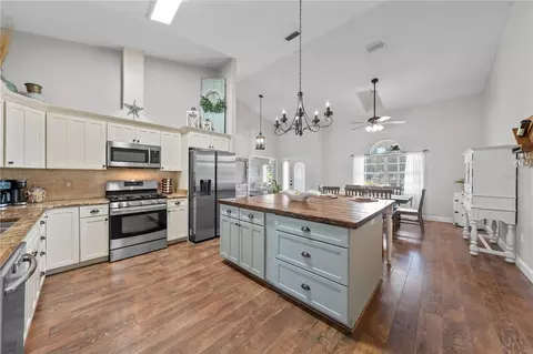 Kitchen - 1868 Druliner Rd, Saint Cloud, FL 34771 photo 5 of 10