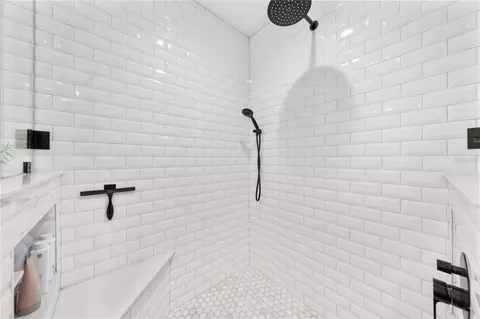 Bath - 1868 Druliner Rd, Saint Cloud, FL 34771 photo 5 of 7
