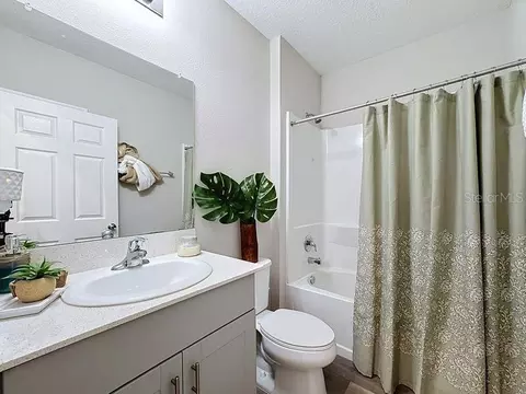 Bath - 13005 Upward Pl, Riverview, FL 33579 photo 4 of 4