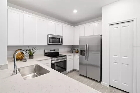 Kitchen - 3788 SE 36th Ln, Ocala, FL 34480 photo 3 of 5