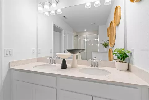 Bath - 3788 SE 36th Ln, Ocala, FL 34480 photo 4 of 5