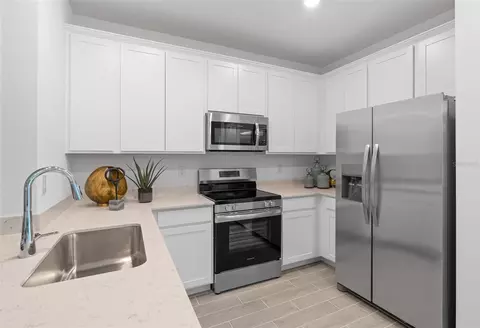 Kitchen - 3788 SE 36th Ln, Ocala, FL 34480 photo 4 of 5