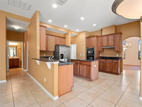 Kitchen - 21312 Marsh View Ct, Clermont, FL 34715 photo 2 of 8