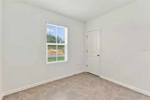 Bedroom - 15401 SW 34 Ter, Ocala, FL 34473 photo 2 of 10