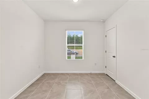 Bedroom - 15401 SW 34 Ter, Ocala, FL 34473 photo 1 of 10