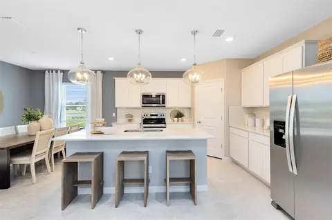 Kitchen - 5052 Shrub Leaf Aly, Saint Cloud, FL 34771 photo 2 of 5