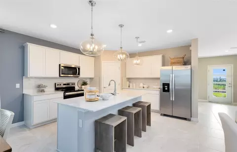 Kitchen - 5052 Shrub Leaf Aly, Saint Cloud, FL 34771 photo 3 of 5