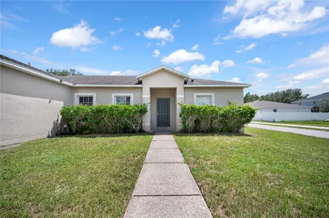 433 Lakeview Rd, Poinciana, FL 34759