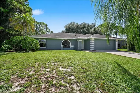 829 NE Pembroke Ave, Palm Bay, FL 32907