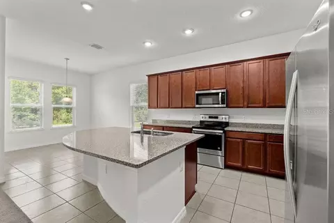 Kitchen - 12832 Westside Village Loop, Windermere, FL 34786 photo 2 of 2