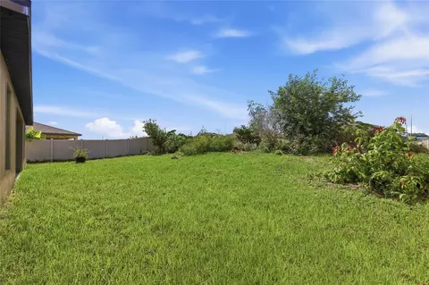 Exterior - 2166 Mandarin Loop, Dundee, FL 33838 photo 3 of 4