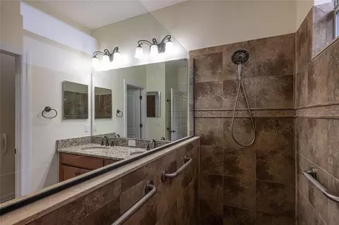 Bath - 3650 Limestone St, Clermont, FL 34711 photo 3 of 6